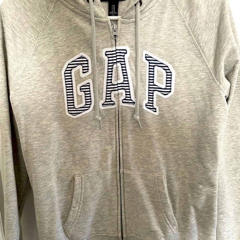 GAP, Zip- Up, Size M